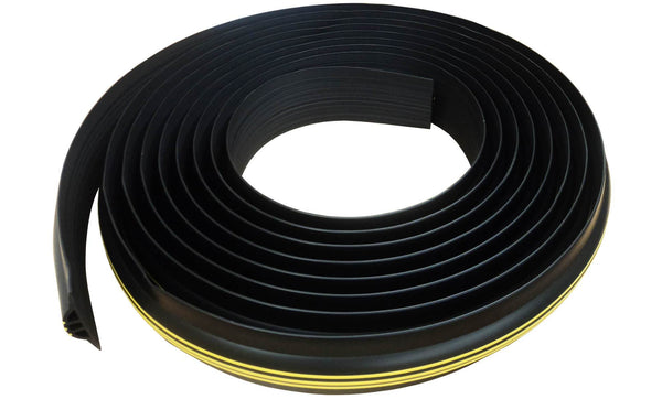 Joint de bobine commerciale de 25 mm enroulé sur lui-même montrant la taille réelle du joint