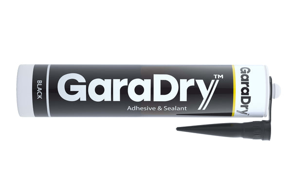 Adhésif et scellant Garadry sur fond blanc