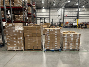 Image d'un entrepôt GaraDry occupé avec beaucoup de boîtes à expédier